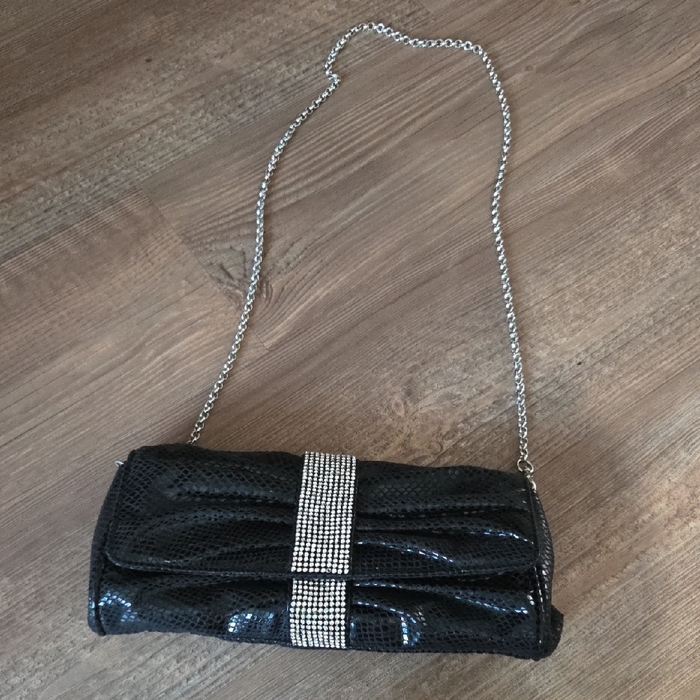Elegant Black Clutch with Silver Chain